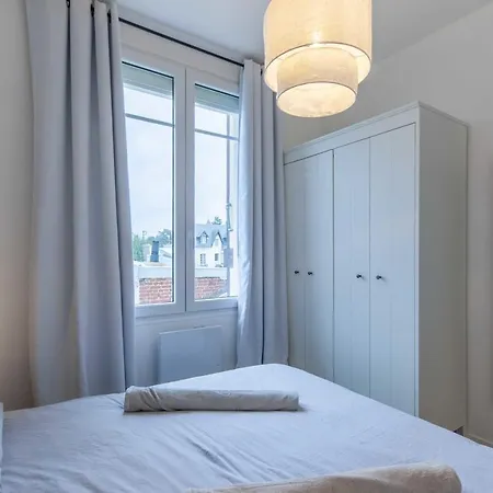 2-bedroom With Balcony Near Hippodrome